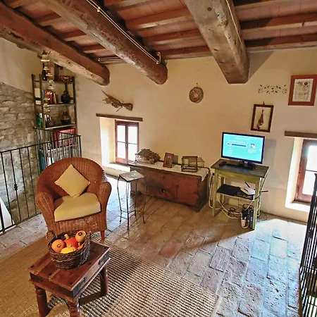 Dom wakacyjny Spacious In With Pool Apecchio