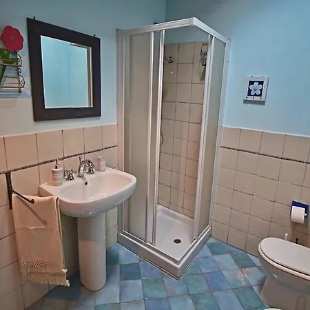 Spacious In With Pool Hébergement de vacances *