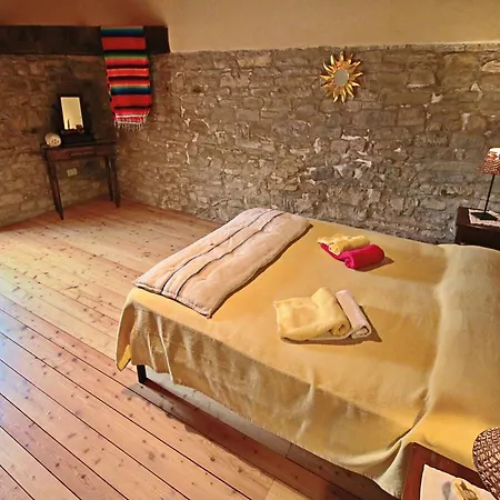 Spacious In With Pool * Apecchio