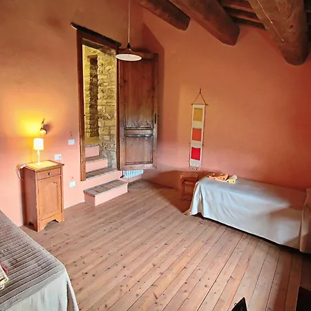 Spacious In With Pool * Apecchio